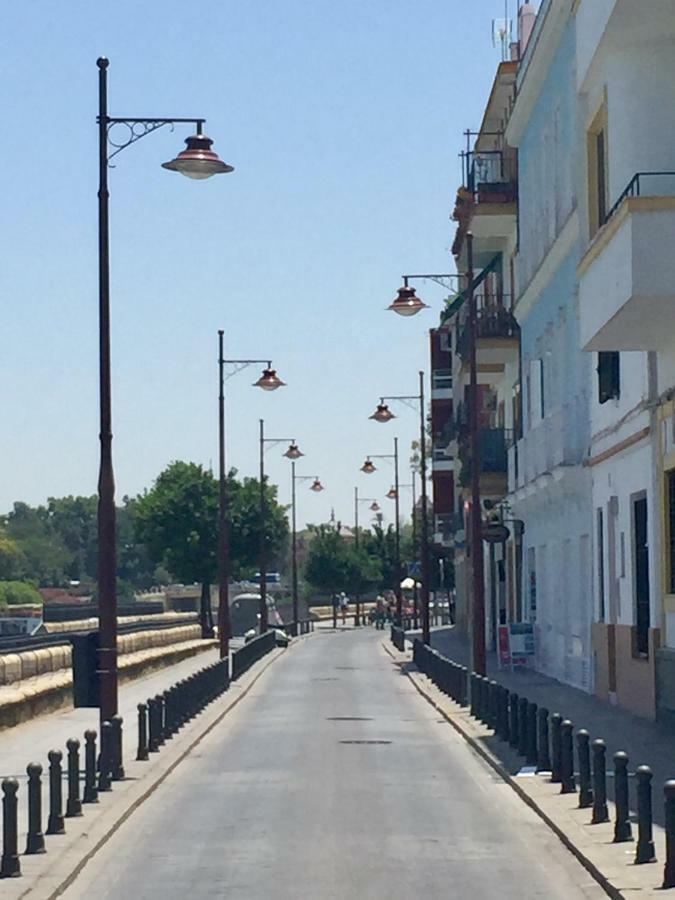 Betis A La Orilla Del Guadalquivir & Vistas A La Giralda Apartment Seville Luaran gambar